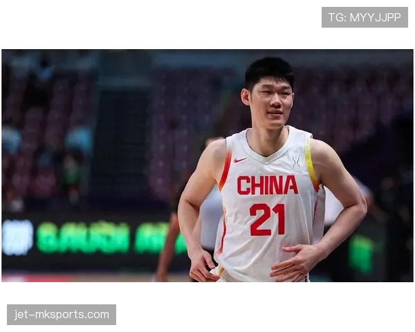 胡金秋球鞋比我家房租还贵,这日子咋活啊你说说 胡金秋球鞋比我家房租还贵,这日子咋活啊你说说